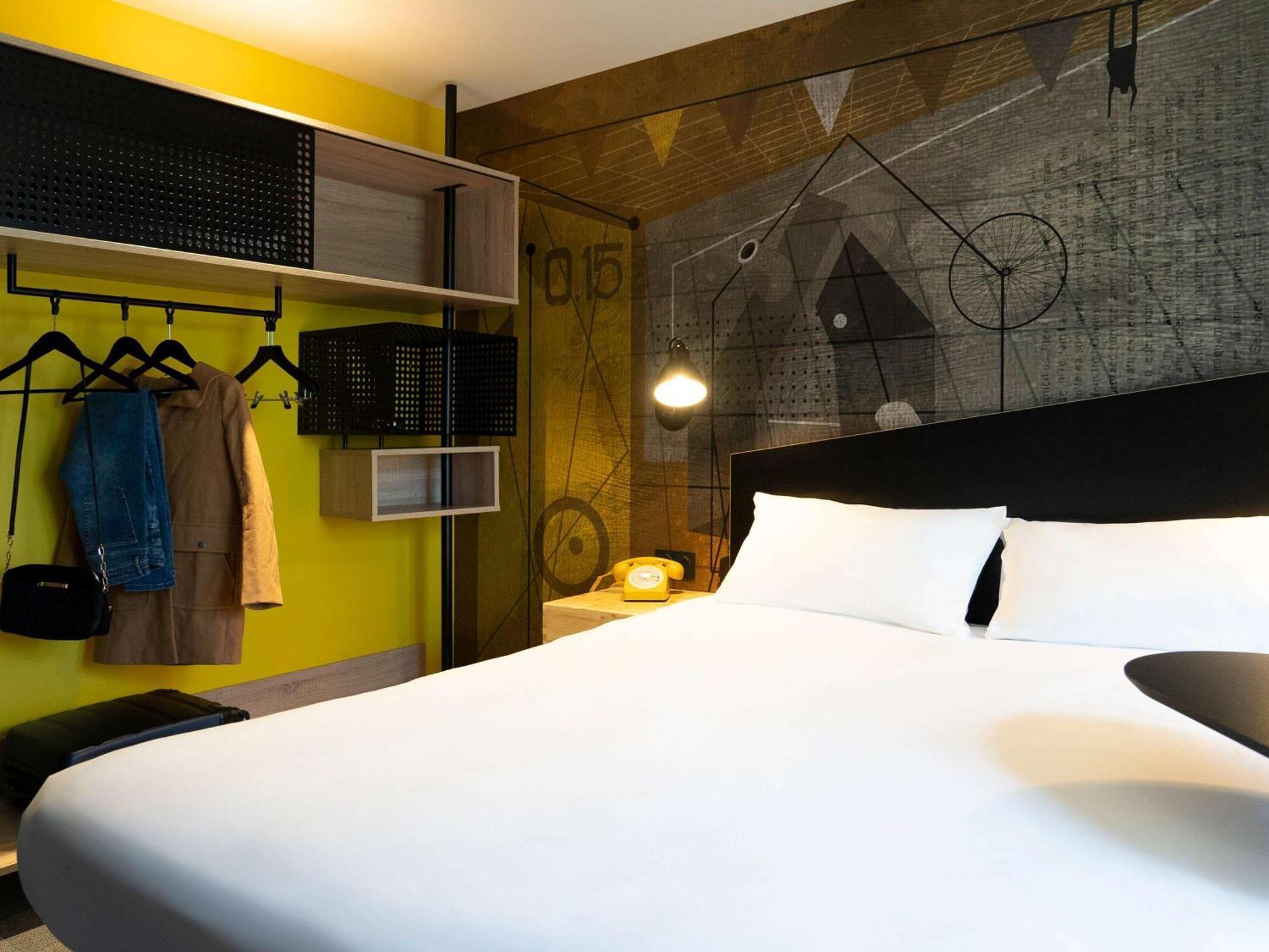 Ibis Styles Dreux Centre Gare Hotel Exterior photo