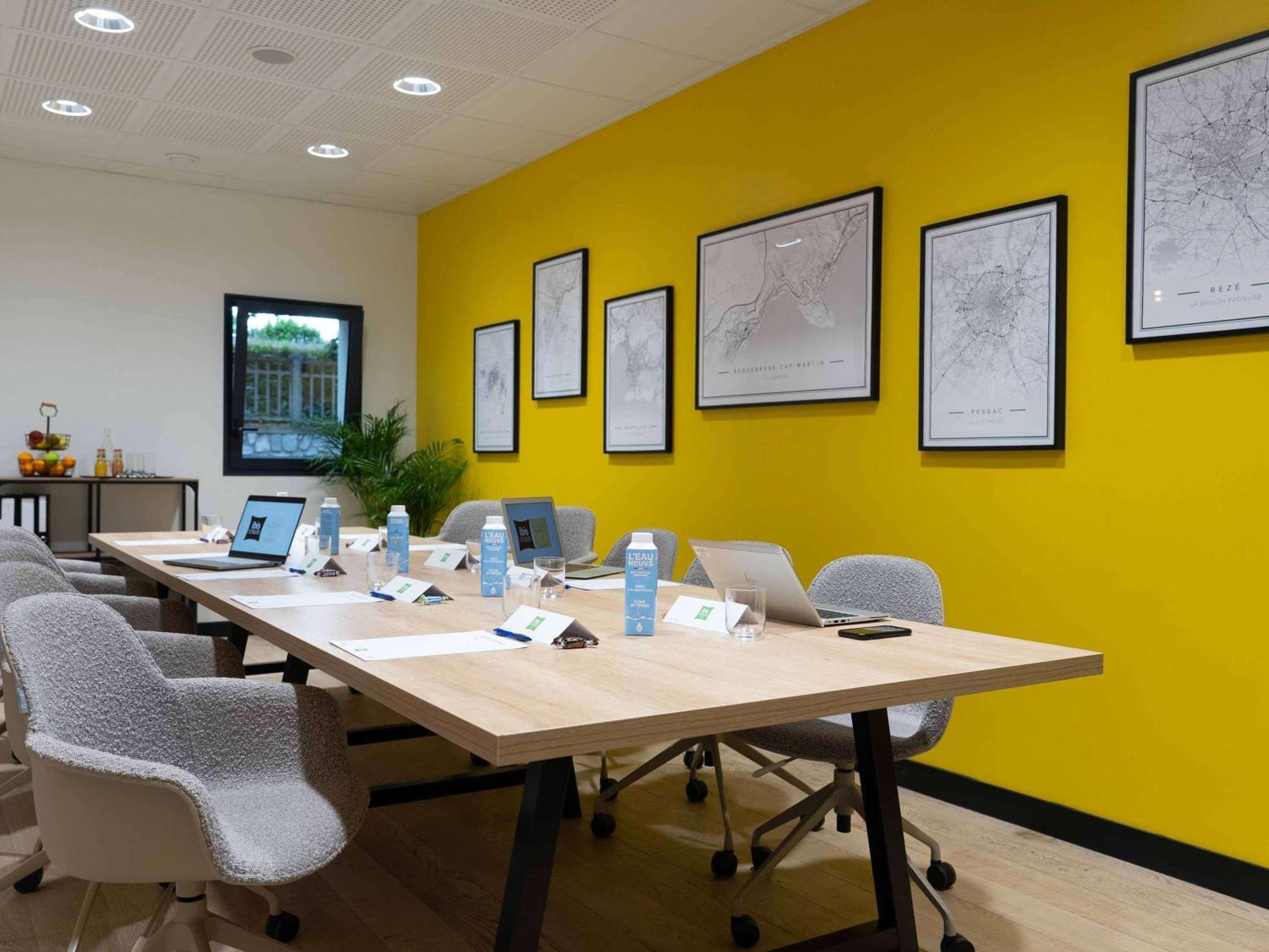Ibis Styles Dreux Centre Gare Hotel Exterior photo